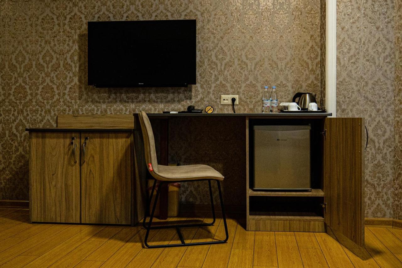 Inga Hotel Ереван Екстериор снимка