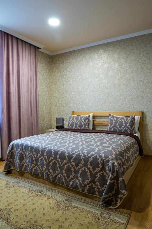 Inga Hotel Ереван Екстериор снимка