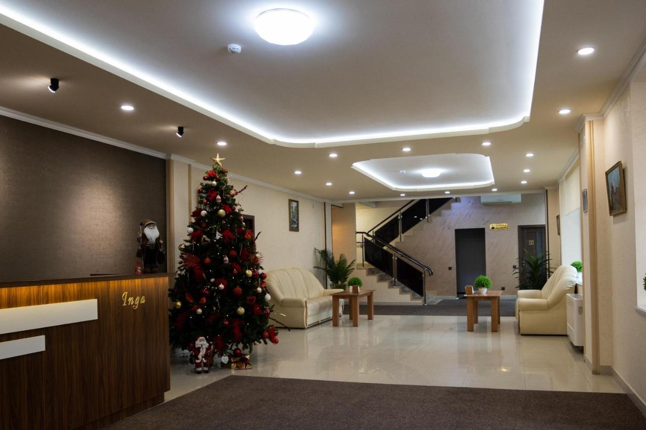 Inga Hotel Ереван Екстериор снимка