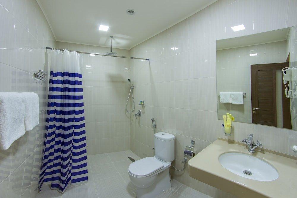 Inga Hotel Ереван Екстериор снимка