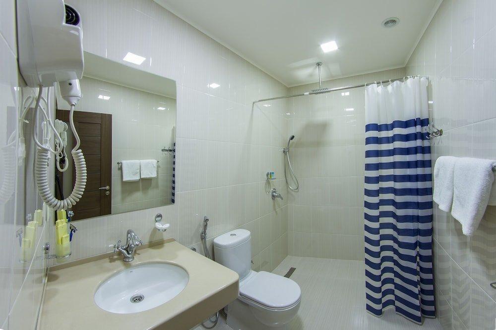 Inga Hotel Ереван Екстериор снимка